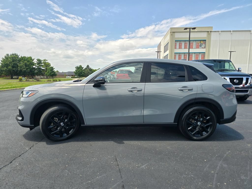 Used 2025 Honda HR-V Sport image 5