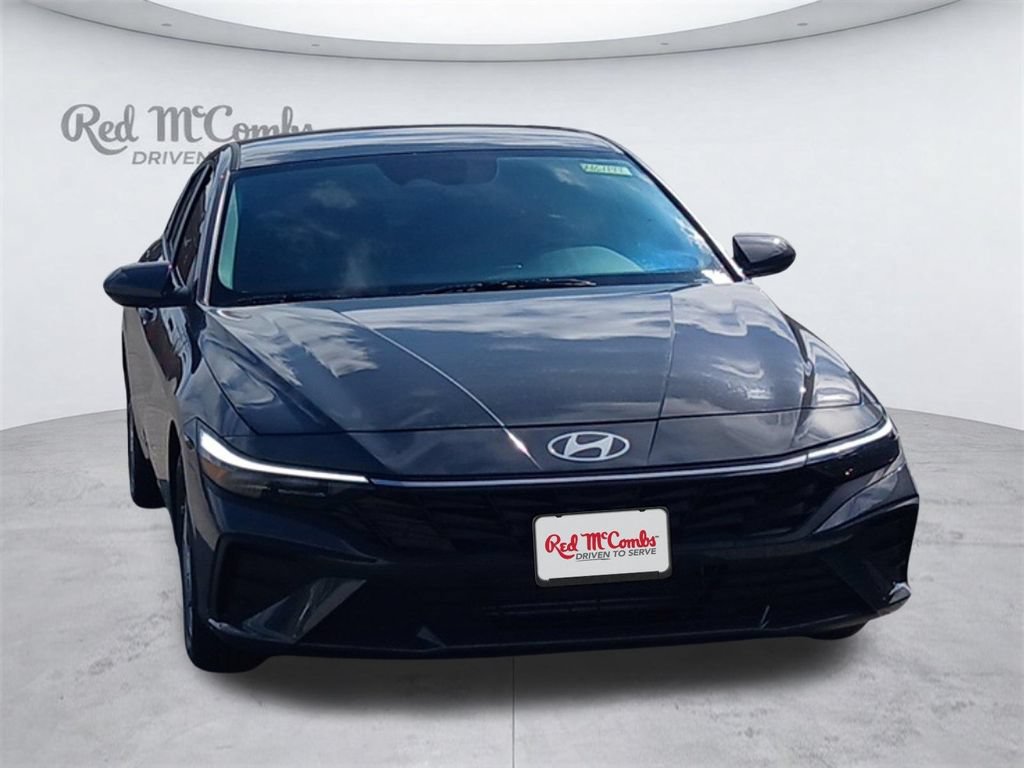 New 2026 Hyundai Elantra SE FWD image 7
