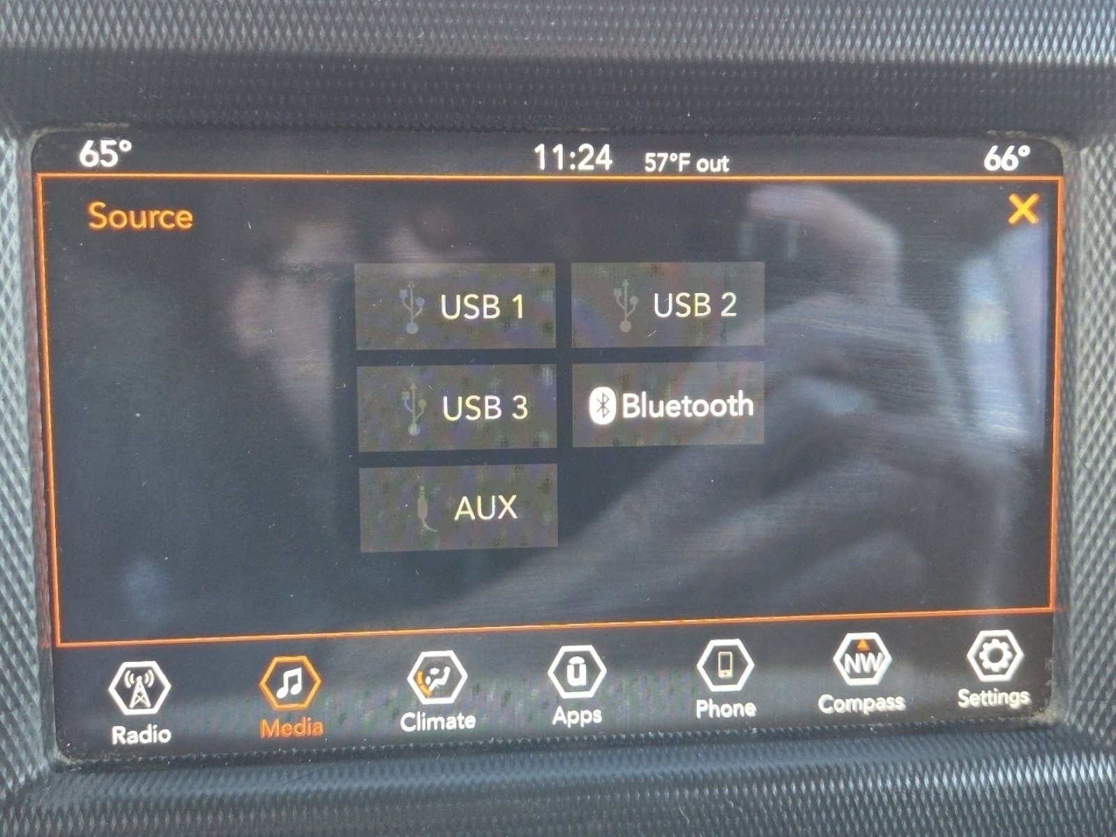 Used 2018 Jeep Wrangler Unlimited Sahara image 6