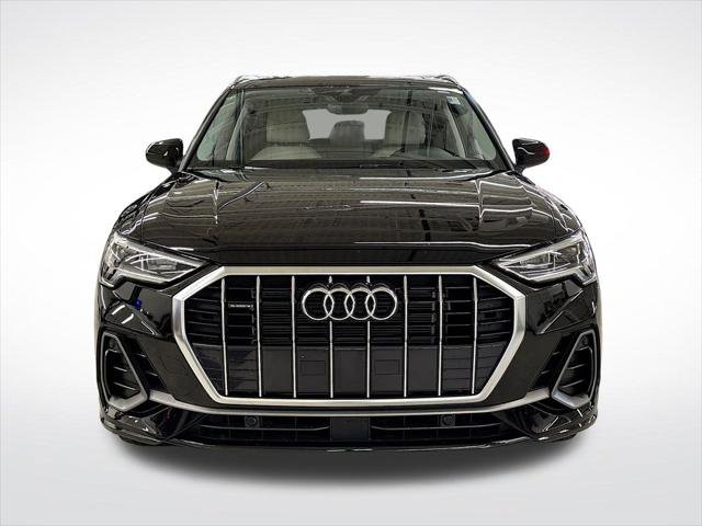 Certified 2023 Audi Q3 2.0T Premium w/ Convenience Package image 8