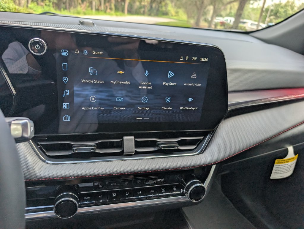 New 2027 Chevrolet Equinox RS w/ Safety and Technology Package FWD image 25