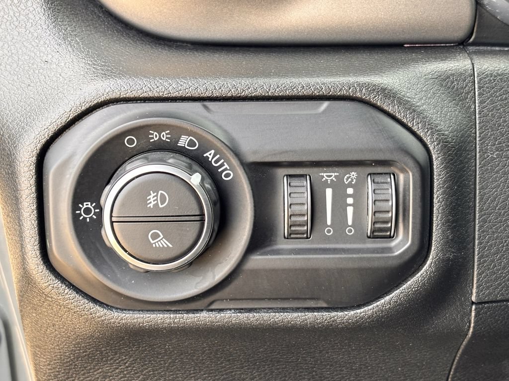 Used 2021 Jeep Gladiator Sport AWD/4WD image 20