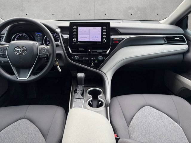 Used 2023 Toyota Camry LE image 3