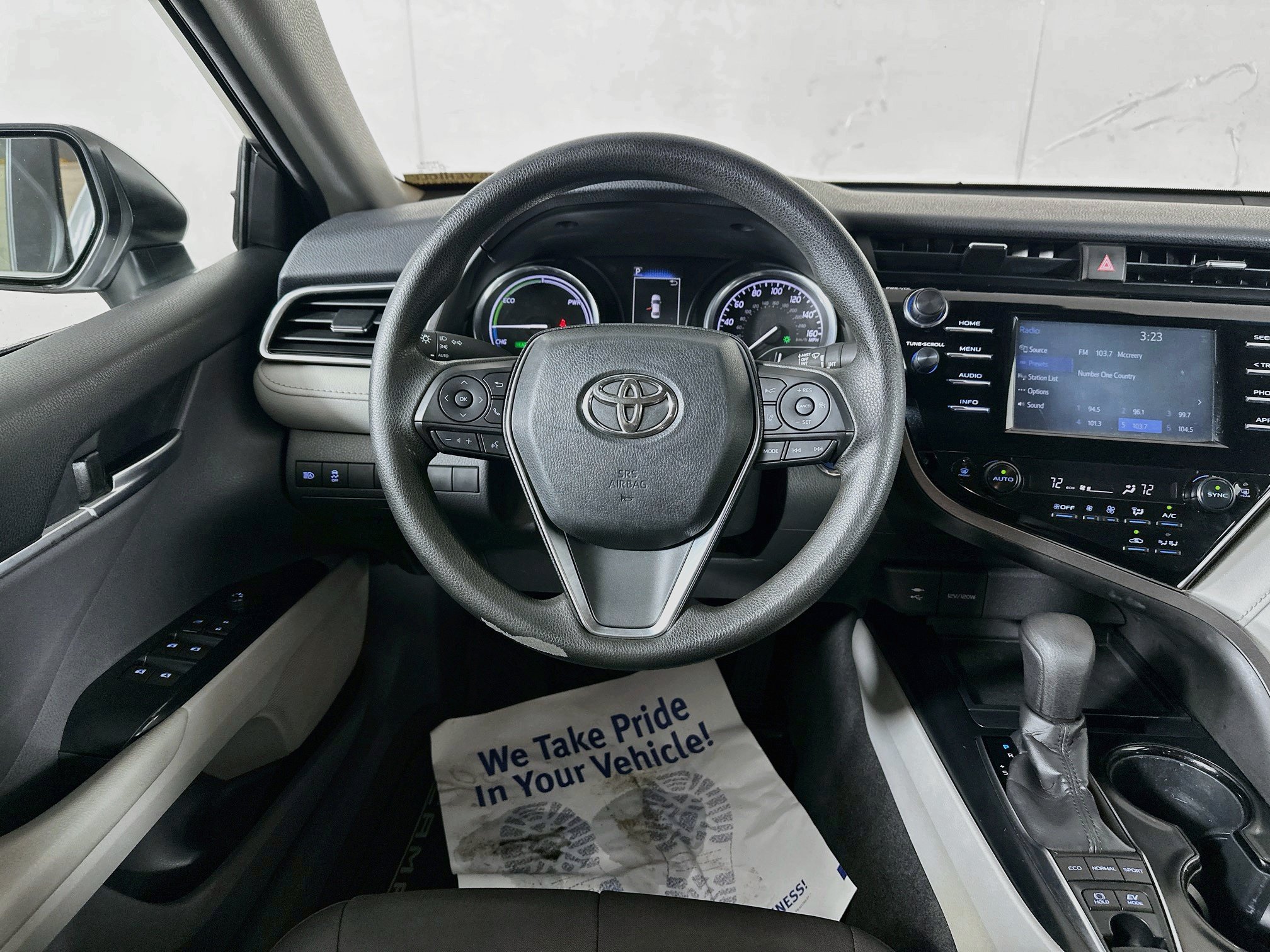 Used 2018 Toyota Camry LE FWD image 21