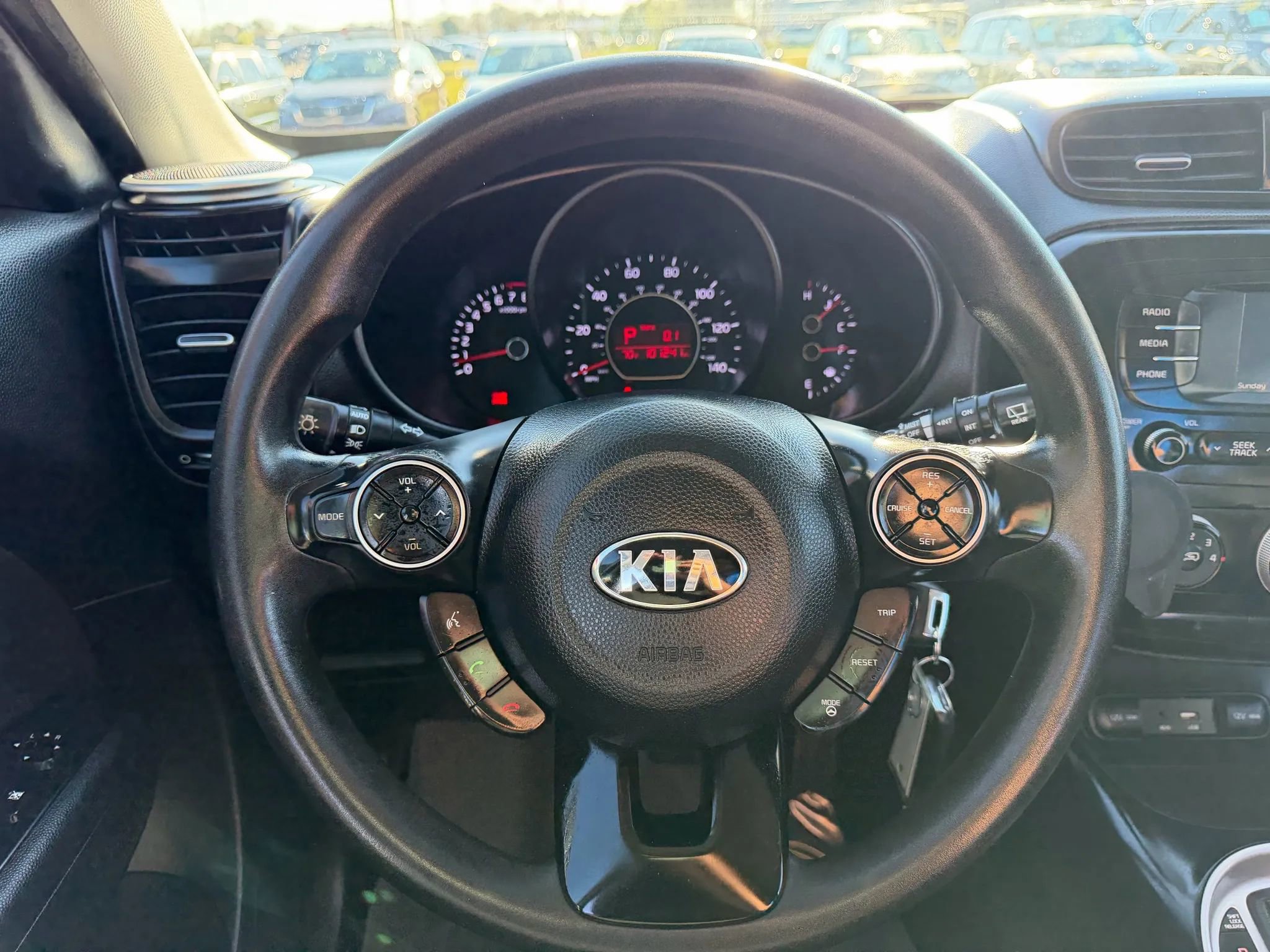 Used 2016 Kia Soul + image 14