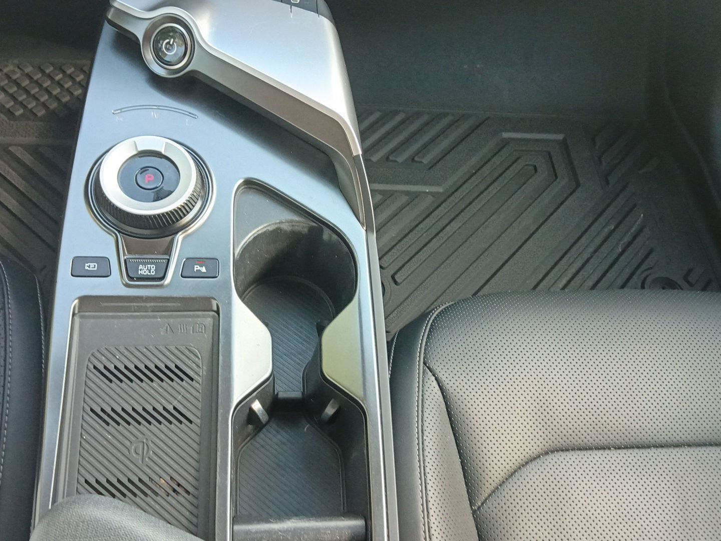 Used 2022 Kia EV6 Wind w/ Wind Technology Package AWD/4WD image 5