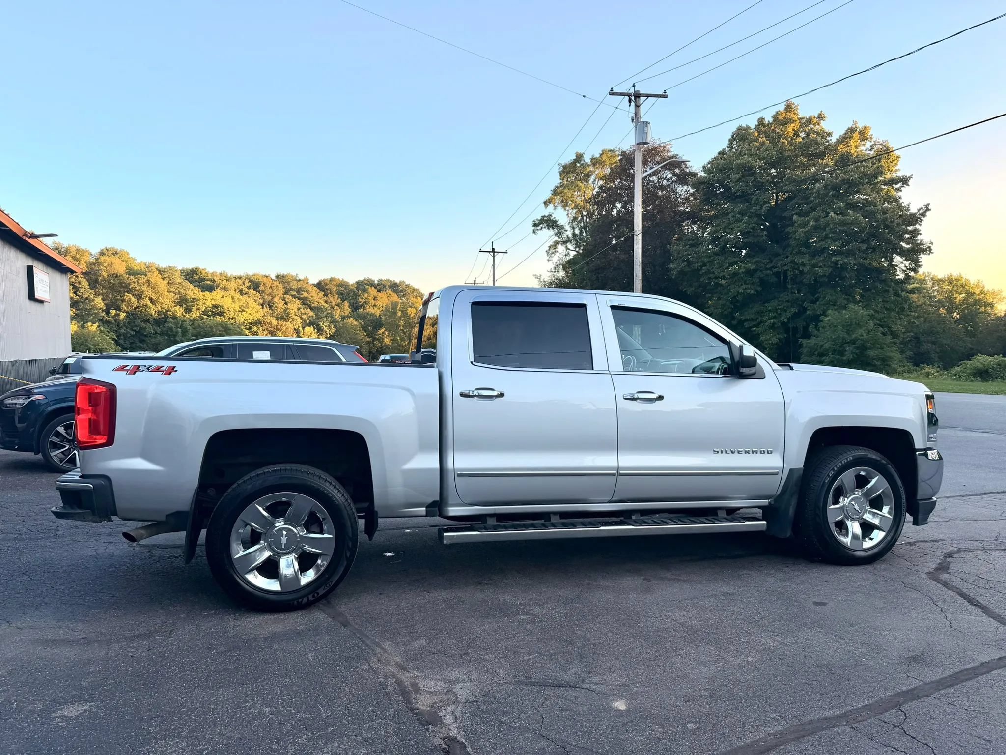 Used 2018 Chevrolet Silverado 1500 LTZ w/ Sport Package AWD/4WD image 8