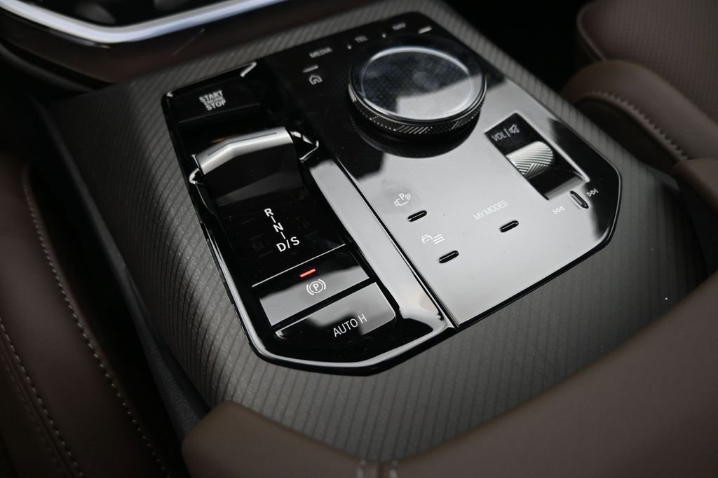 New 2026 BMW X3 xDrive30i AWD/4WD image 16