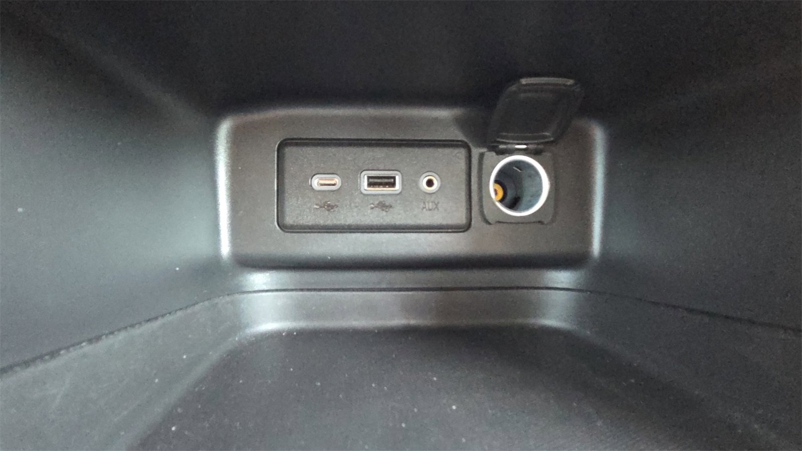 Used 2023 Chevrolet Equinox LT w/ Driver Convenience Package image 33