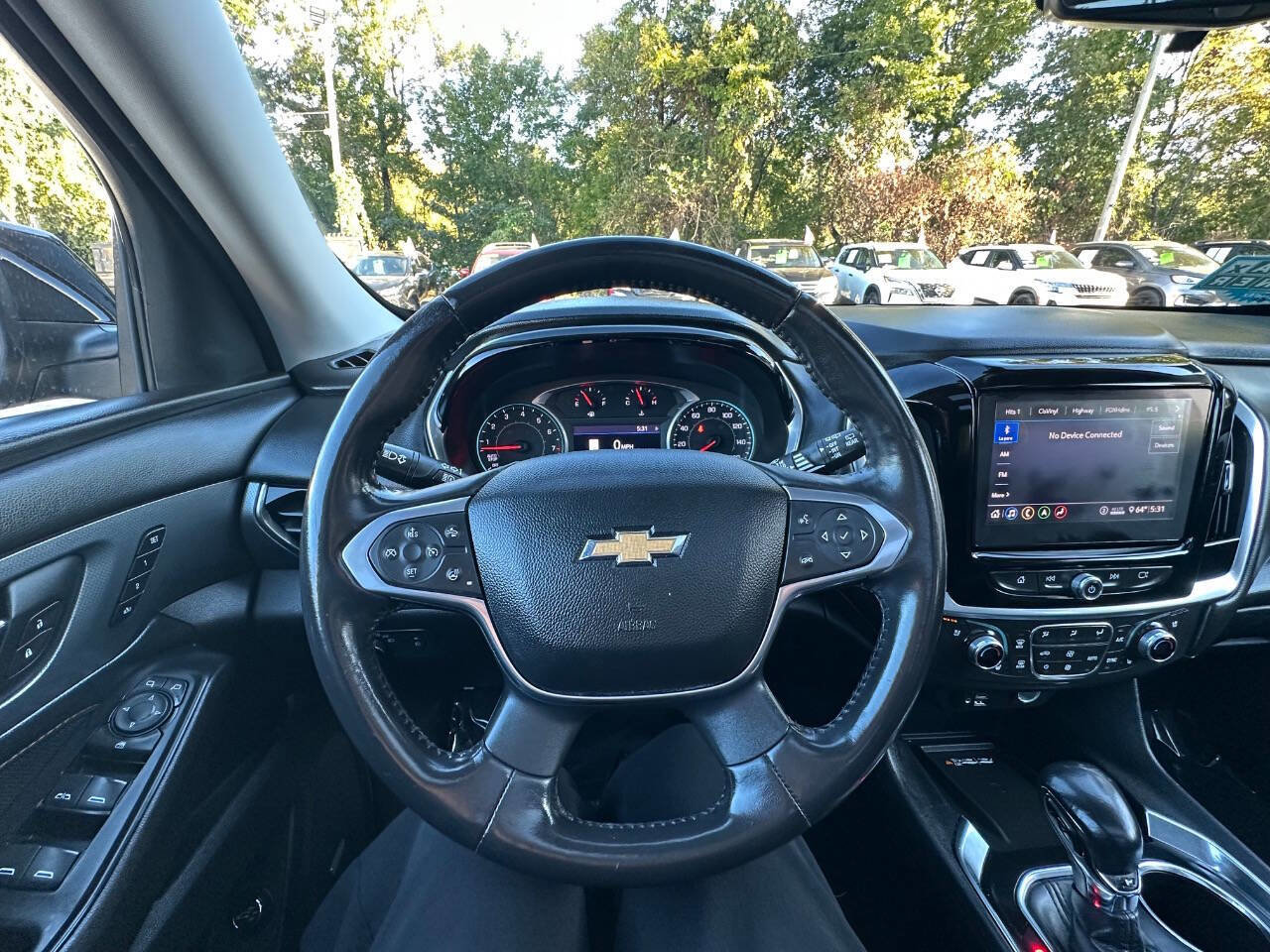 Used 2021 Chevrolet Traverse Premier image 31