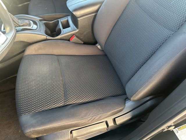 Used 2020 Nissan Rogue Sport S image 10