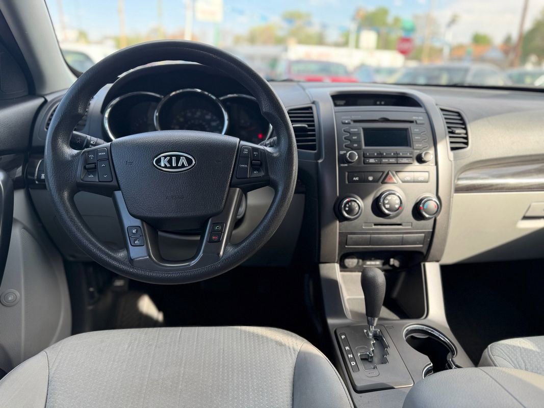 Used 2013 Kia Sorento LX AWD/4WD image 5