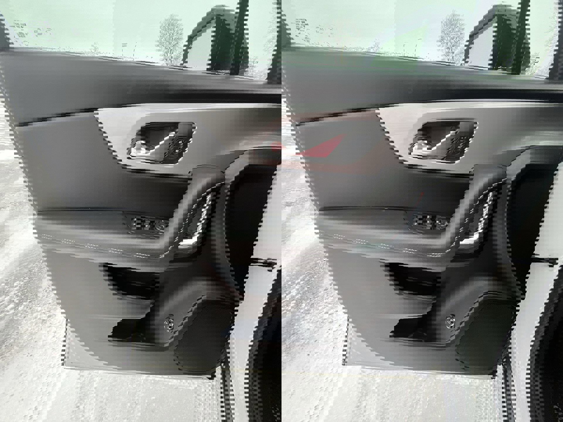 Certified 2024 Chevrolet Blazer LT w/ Midnight/Sport Edition image 22