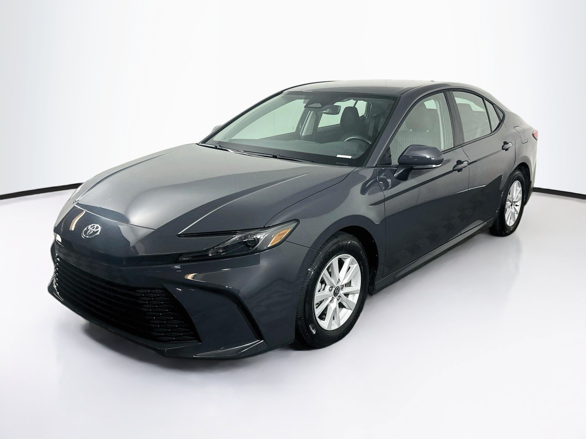 Used 2026 Toyota Camry LE FWD image 3