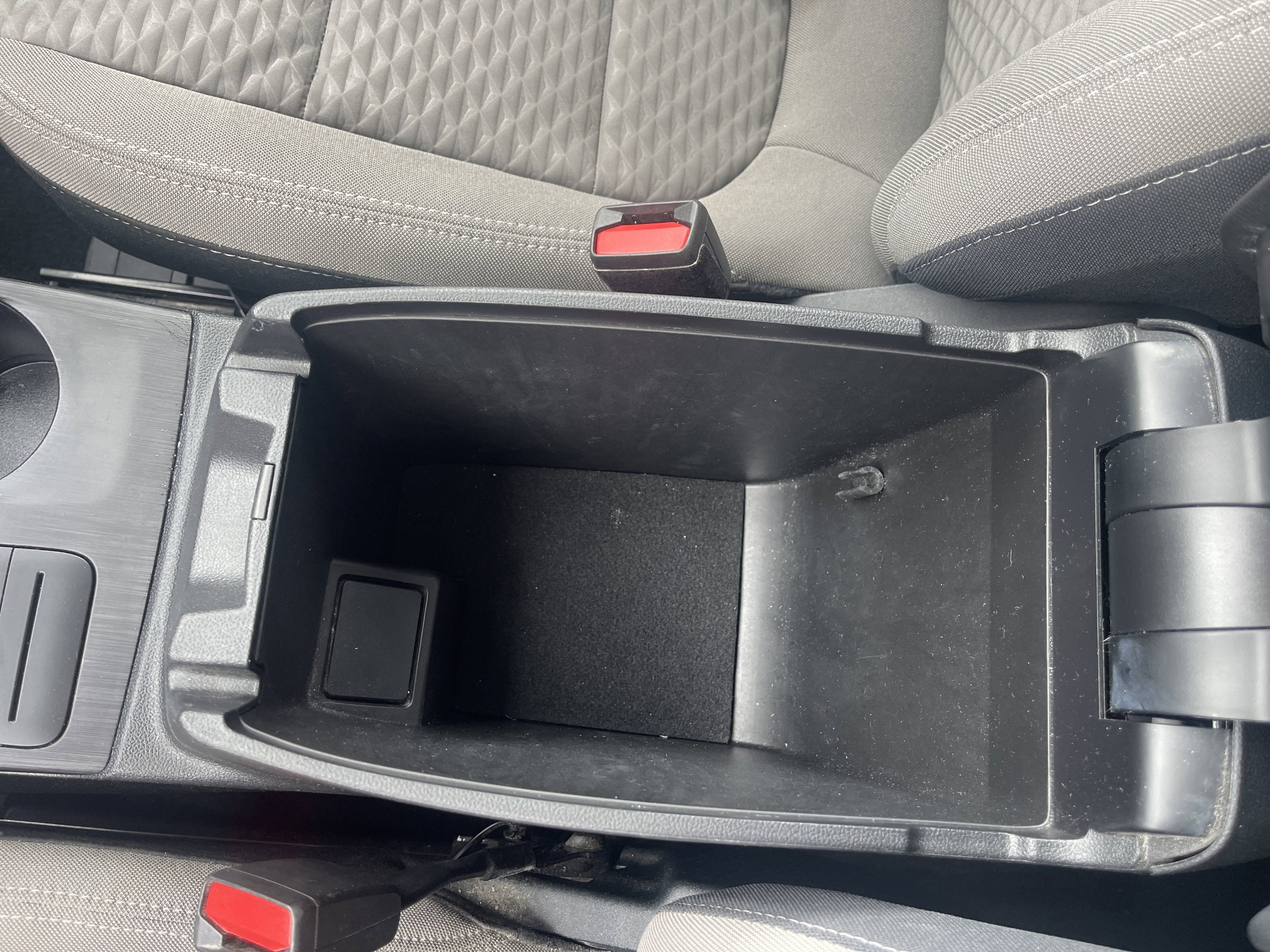 Used 2022 Ford Escape SE image 17