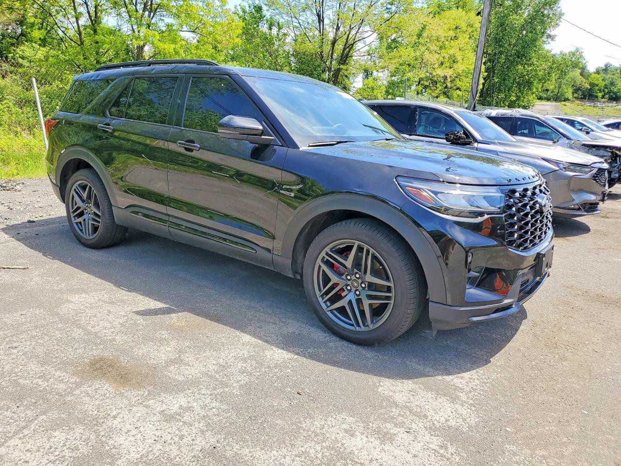 Used 2025 Ford Explorer ST w/ Sun And Sound Package AWD/4WD image 1