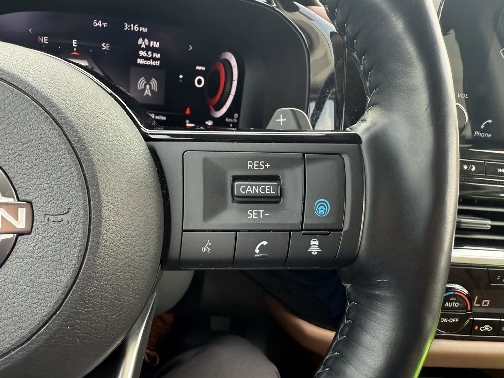 Used 2022 Nissan Pathfinder Platinum w/ Cargo Package image 22