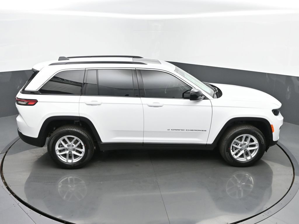 New 2025 Jeep Grand Cherokee Laredo X w/ Luxury Tech Group I image 41