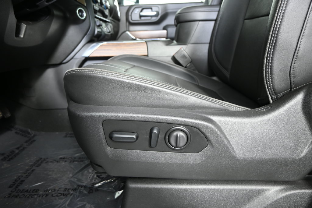 Used 2021 Chevrolet Silverado 3500 High Country w/ Snow Plow Prep/Camper Package AWD/4WD image 22