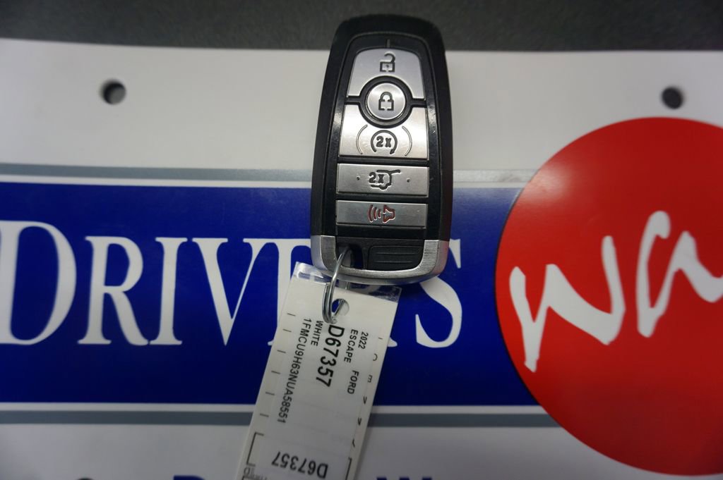 Used 2022 Ford Escape SEL w/ Technology Package AWD/4WD image 16