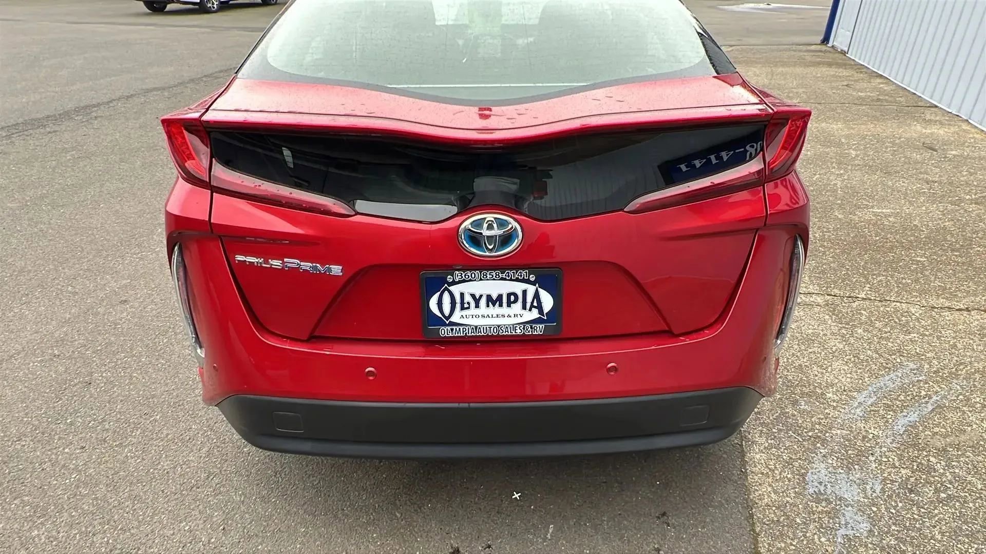 Used 2017 Toyota Prius Prime Advanced w/ Preferred Accessory Package image 9