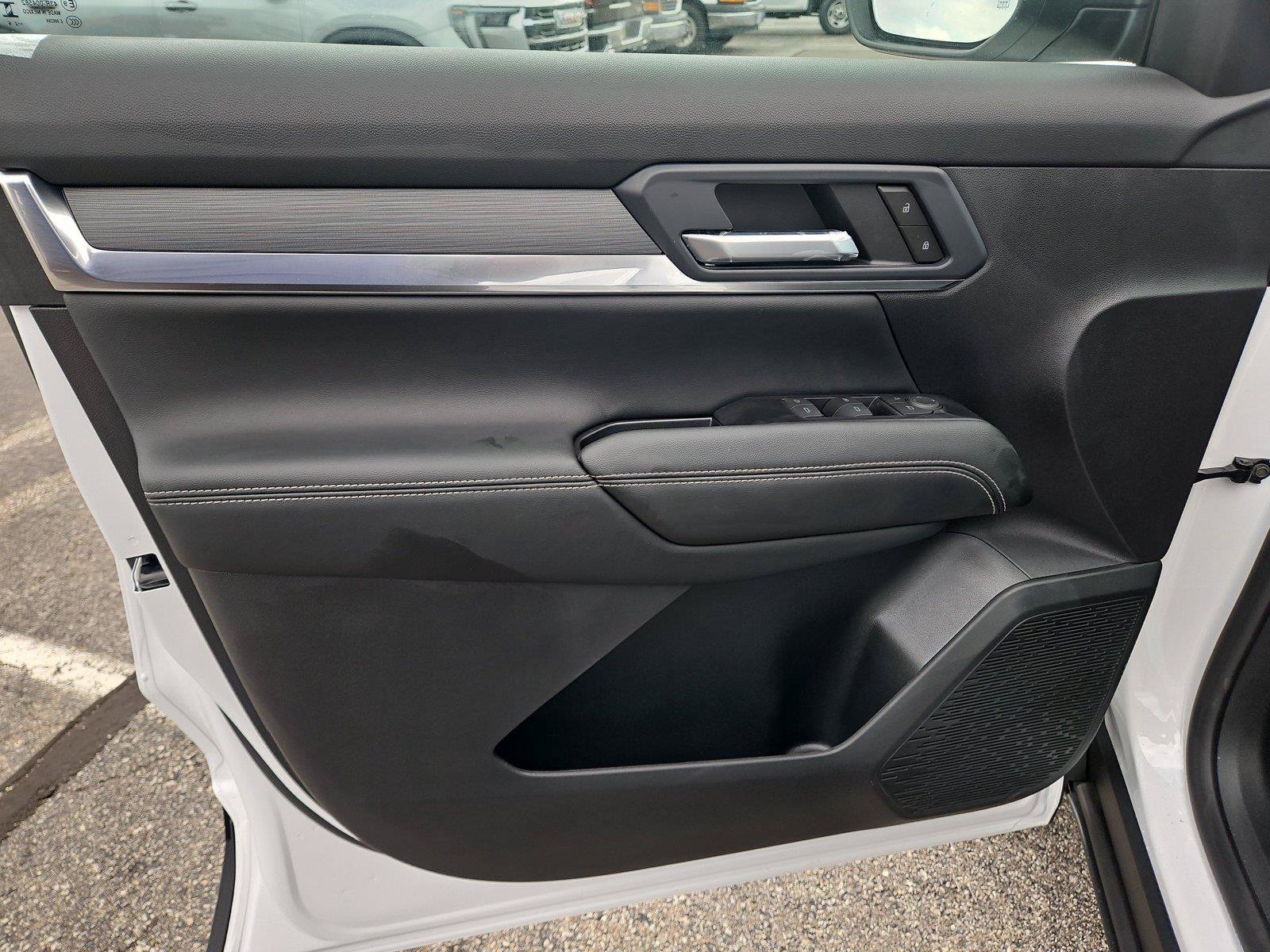 New 2027 GMC Terrain Elevation FWD image 20