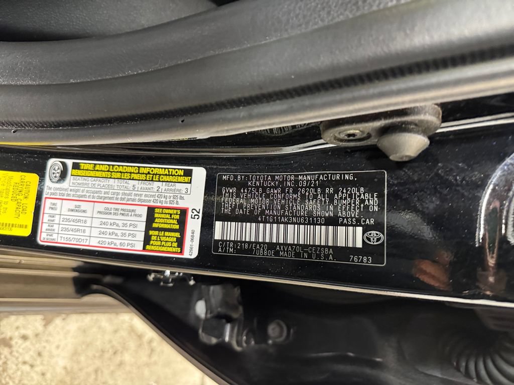 Used 2022 Toyota Camry SE w/ Cold Weather Package FWD image 31