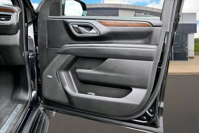 Certified 2023 Chevrolet Suburban High Country w/ Max Trailering Package AWD/4WD image 19