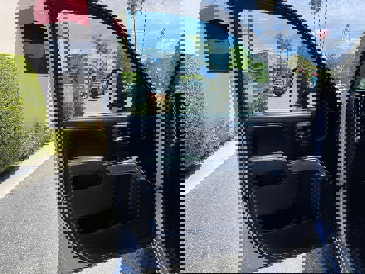 Used 2015 Chevrolet Silverado 2500 LT w/ Z71 Package, Off-Road AWD/4WD image 19