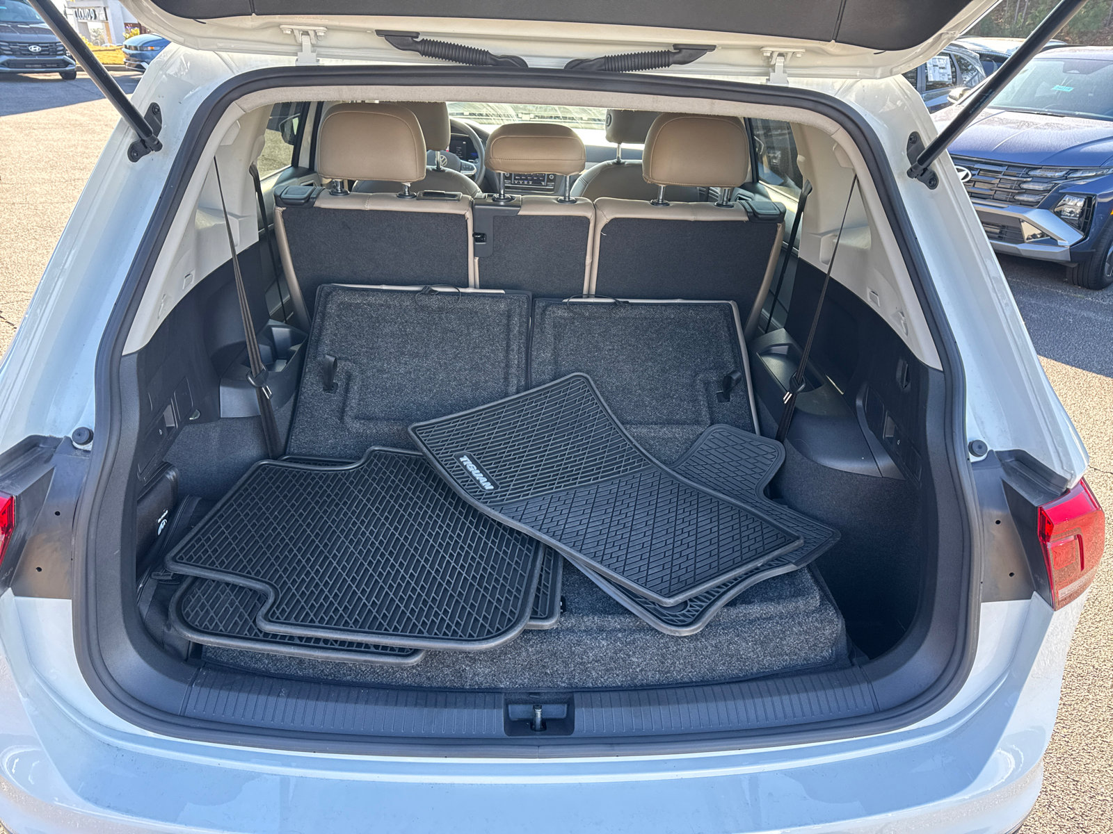 Used 2022 Volkswagen Tiguan S image 18