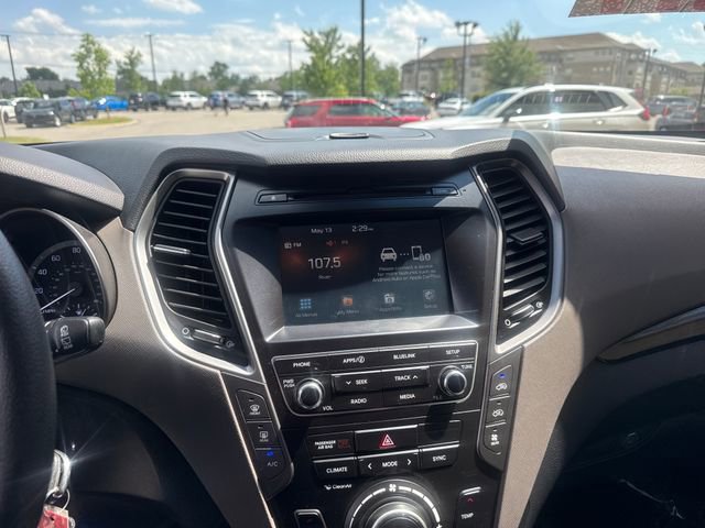 Used 2018 Hyundai Santa Fe SE FWD image 14
