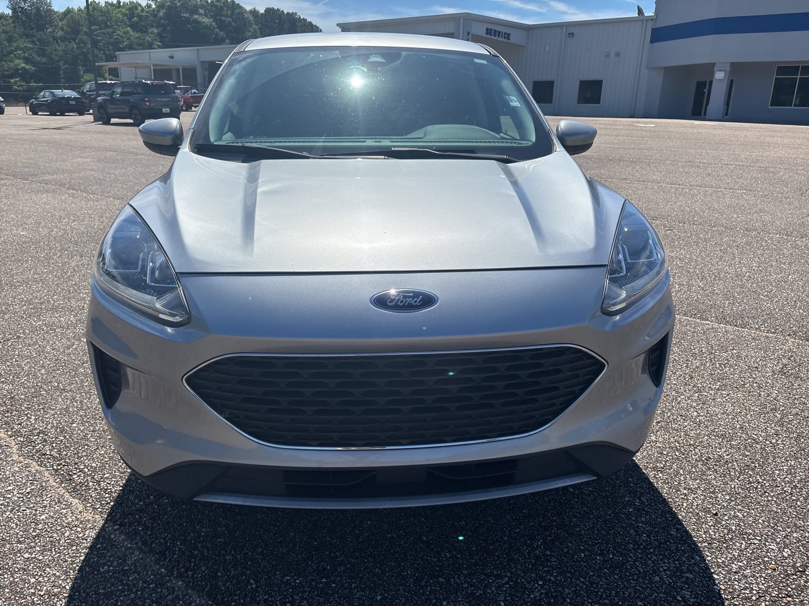 Used 2021 Ford Escape SE FWD image 2