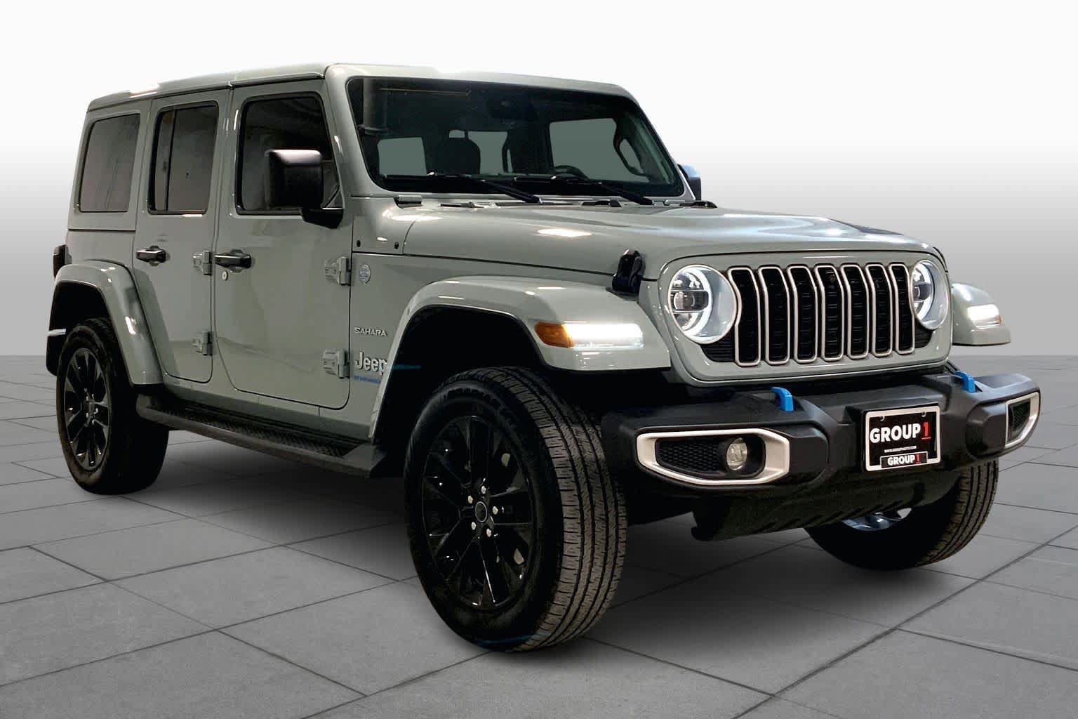 Used 2024 Jeep Wrangler Sahara w/ Technology Group image 2