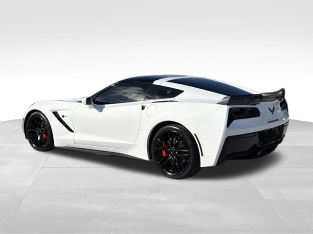 Used 2015 Chevrolet Corvette Stingray Coupe RWD image 3