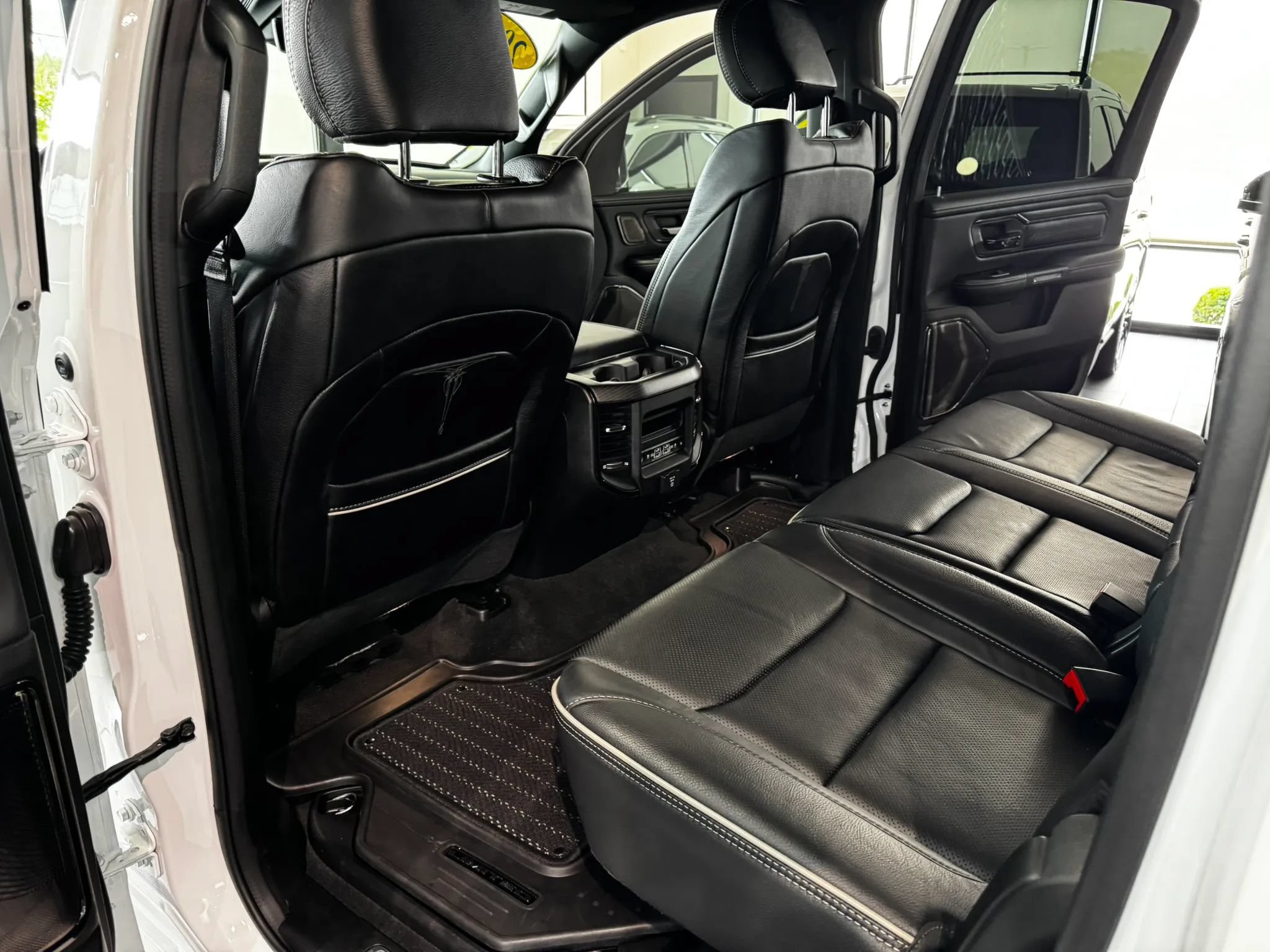 Used 2023 RAM 1500 Limited AWD/4WD image 21