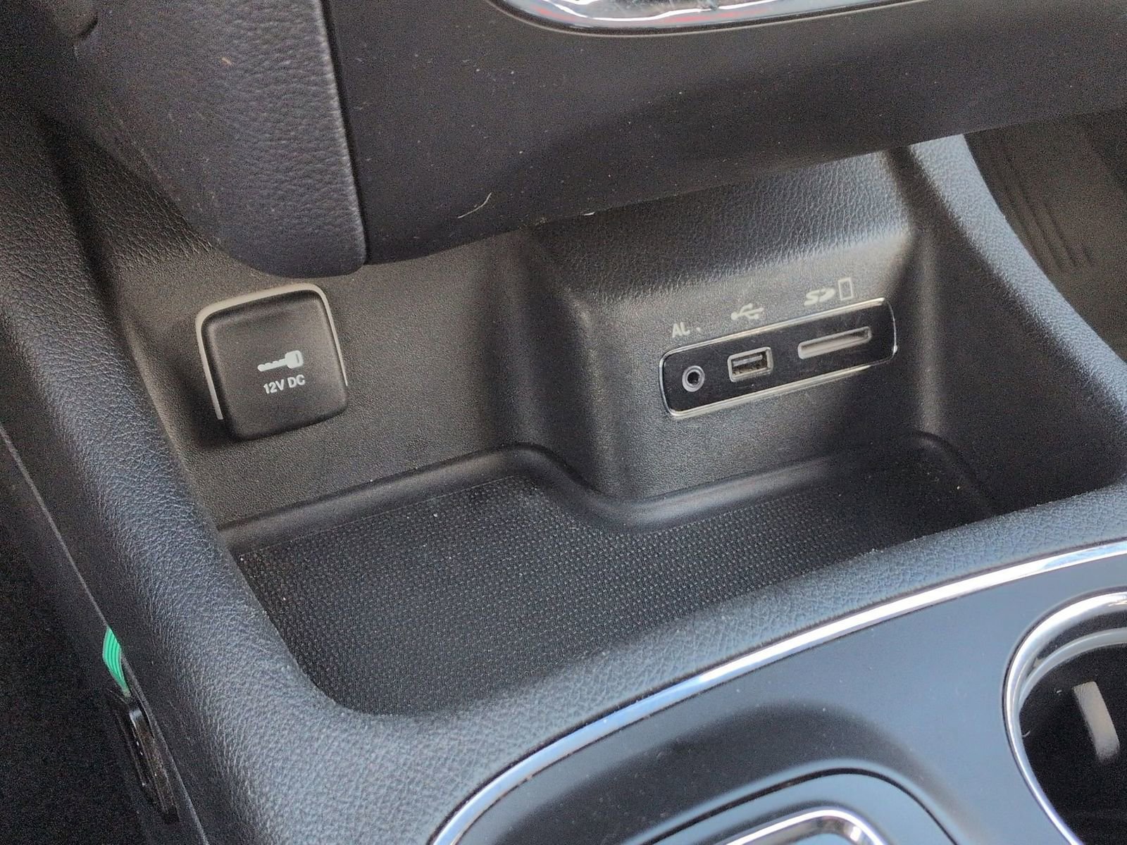 Used 2016 Dodge Durango R/T w/ Technology Group image 40