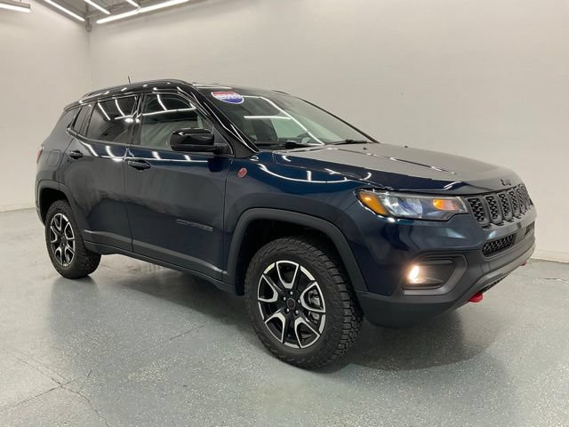 New 2026 Jeep Compass Trailhawk AWD/4WD image 8