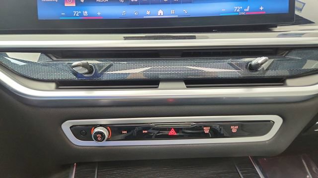 Used 2026 BMW X7 xDrive40i image 59