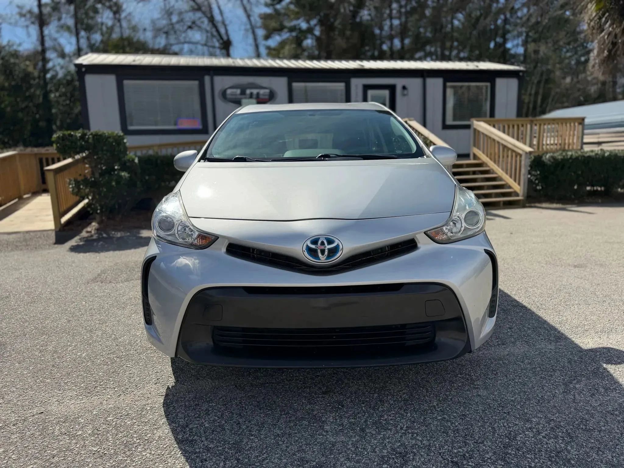 Used 2016 Toyota Prius V Two image 4