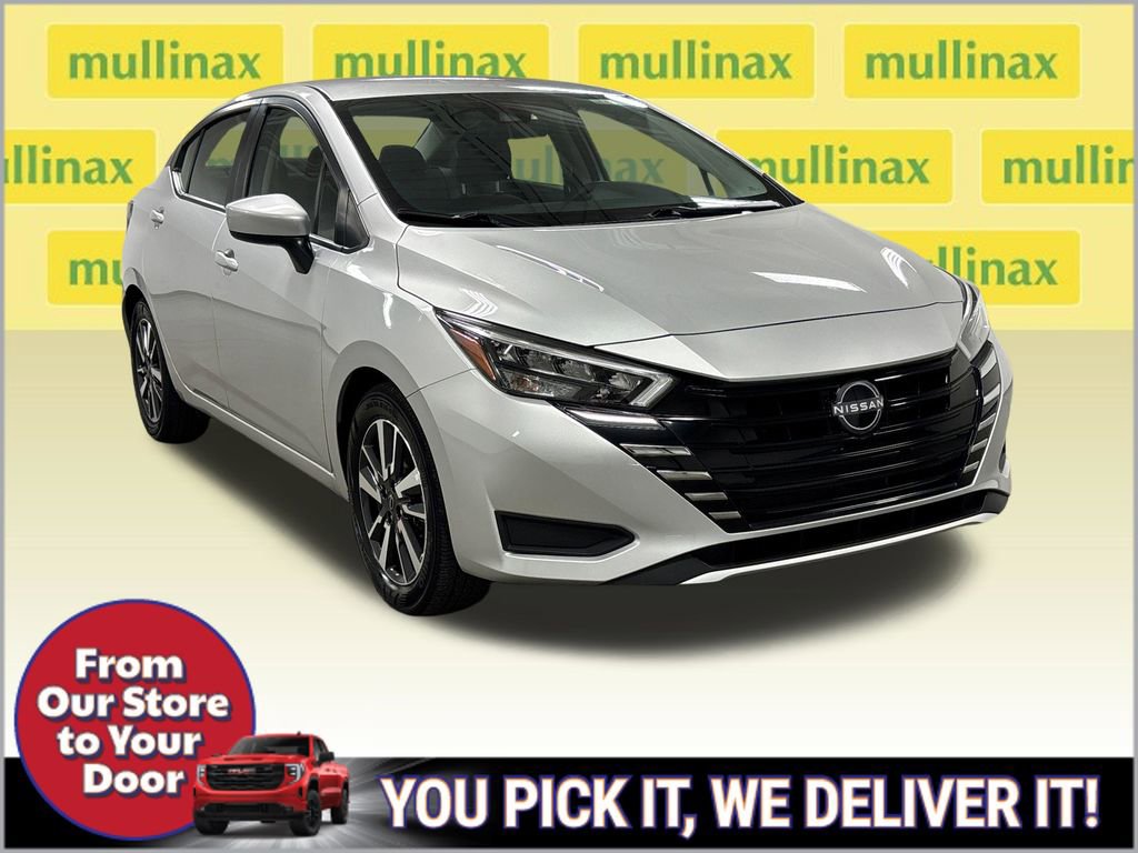 Used 2025 Nissan Versa SV FWD video 2