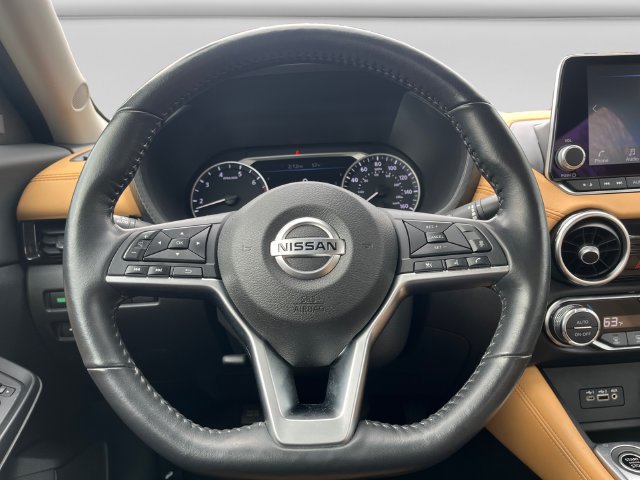 Used 2022 Nissan Sentra SV w/ SV Premium Package FWD image 13