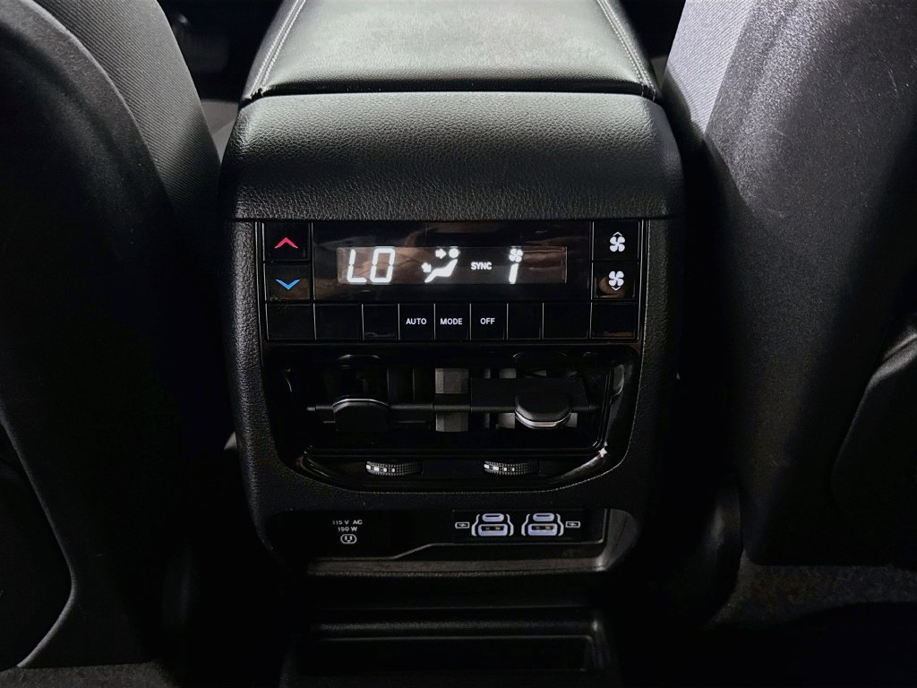 Used 2023 Jeep Grand Cherokee L Laredo w/ Luxury Tech Group I AWD/4WD image 24