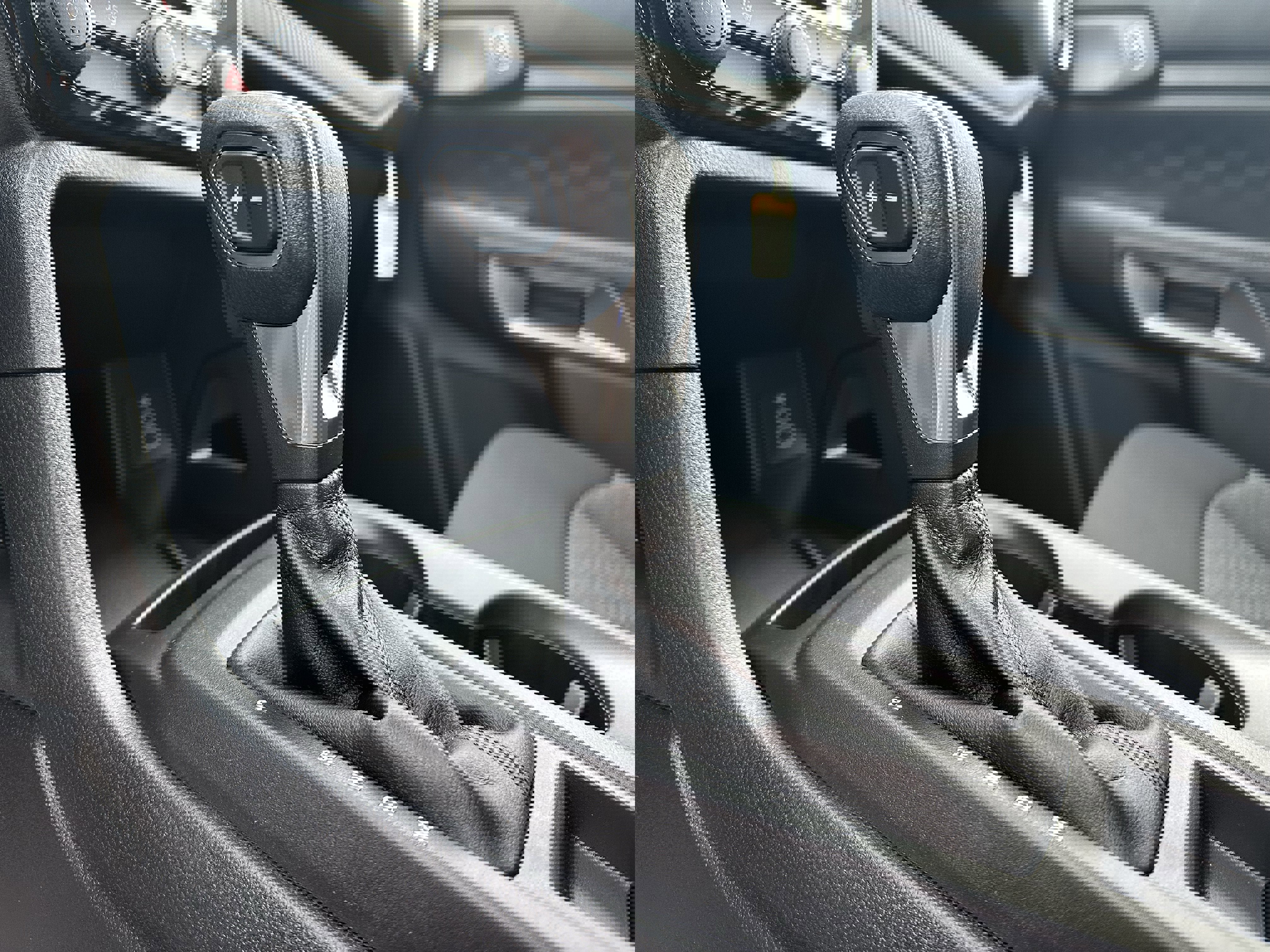 New 2025 Ford Ranger XLT w/ FX4 Off-Road Package image 17