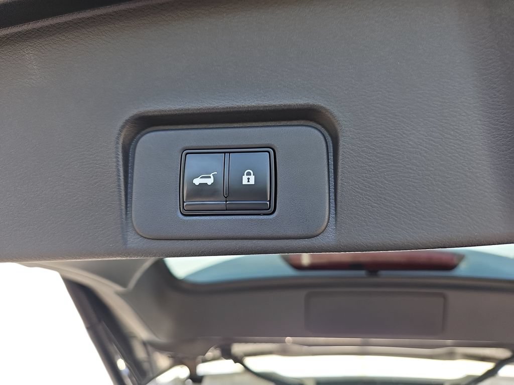 Used 2021 Nissan Rogue SV w/ Premium Package FWD image 33