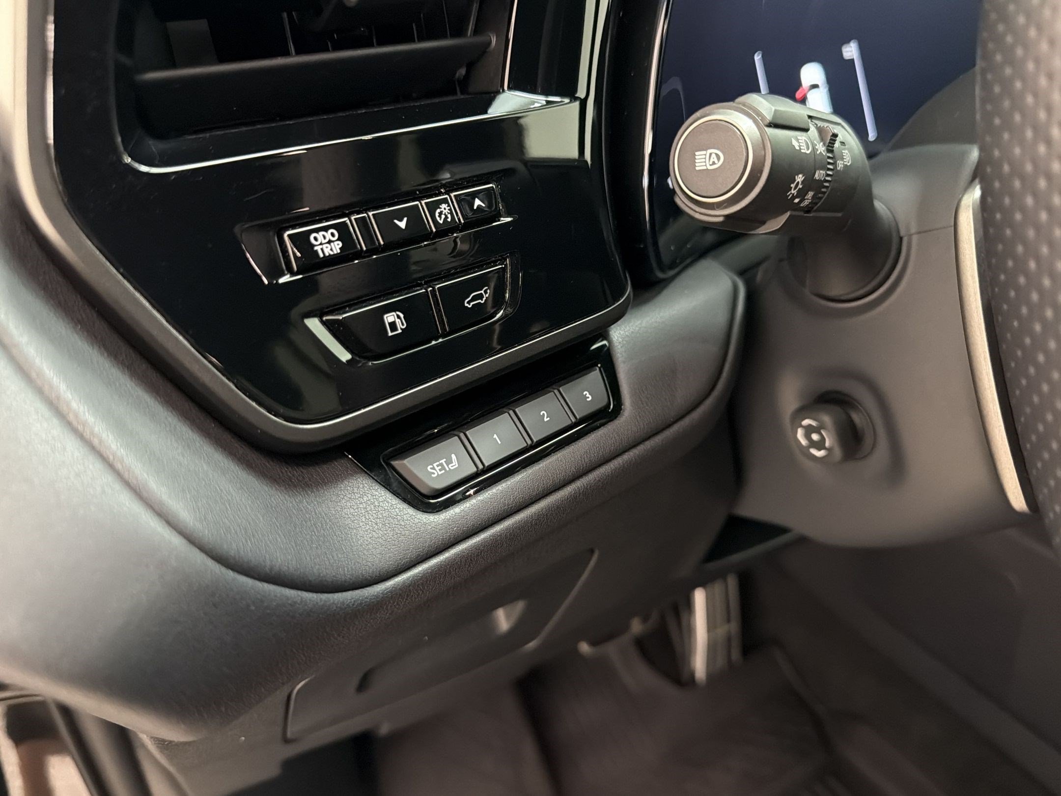 Certified 2024 Lexus TX 500h AWD w/ Technology Package image 19