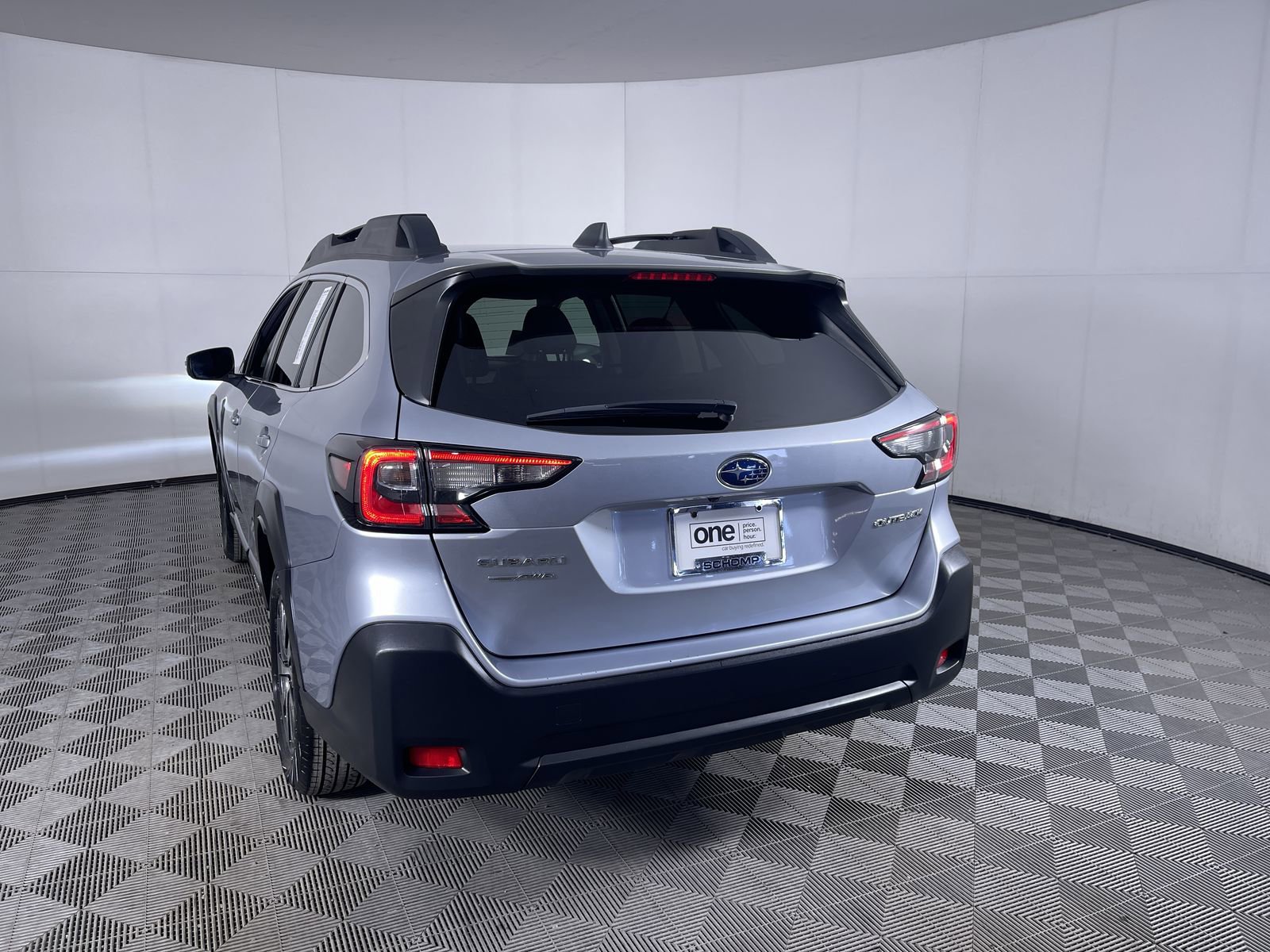 Used 2024 Subaru Outback Premium AWD/4WD image 23