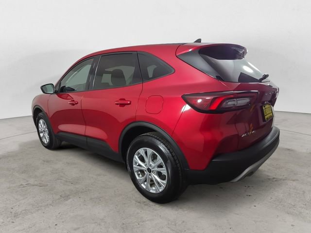 Certified 2025 Ford Escape Active w/ Cold Weather Package image 3