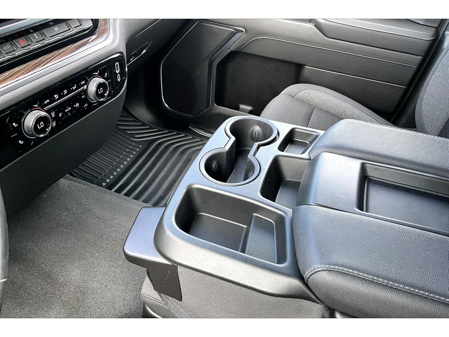 Used 2024 Chevrolet Silverado 1500 LT AWD/4WD image 27