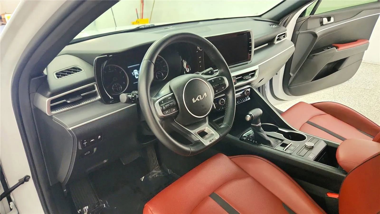 Used 2023 Kia K5 GT-Line FWD image 23
