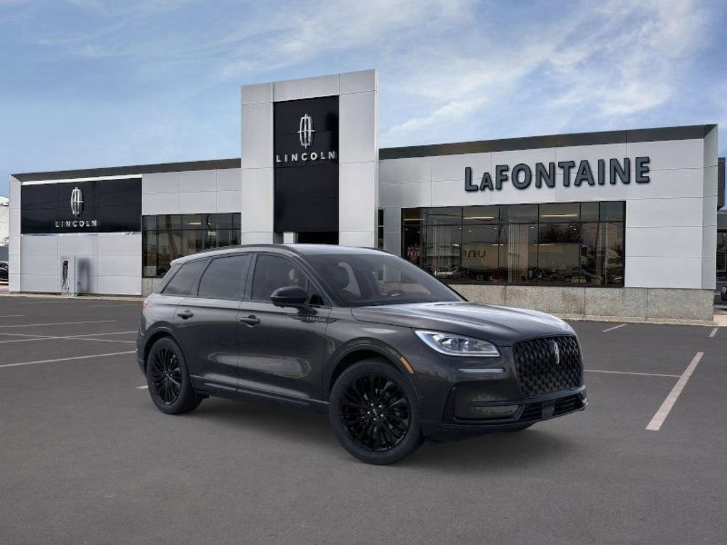 New 2025 Lincoln Corsair Reserve w/ Equipment Group 202A AWD/4WD image 7